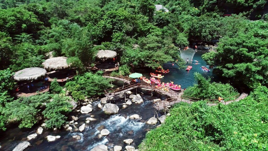 Khu du lịch suối Moọc