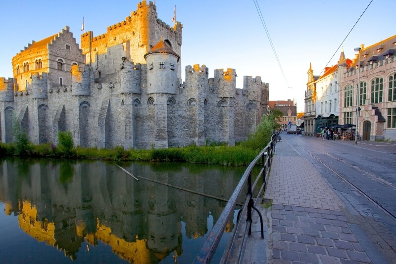 Lâu đài Gravensteen và phố cổ ở Ghent
