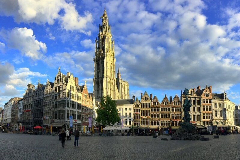 Quảng trường Grote Markt ở Antwerp - Nước Bỉ